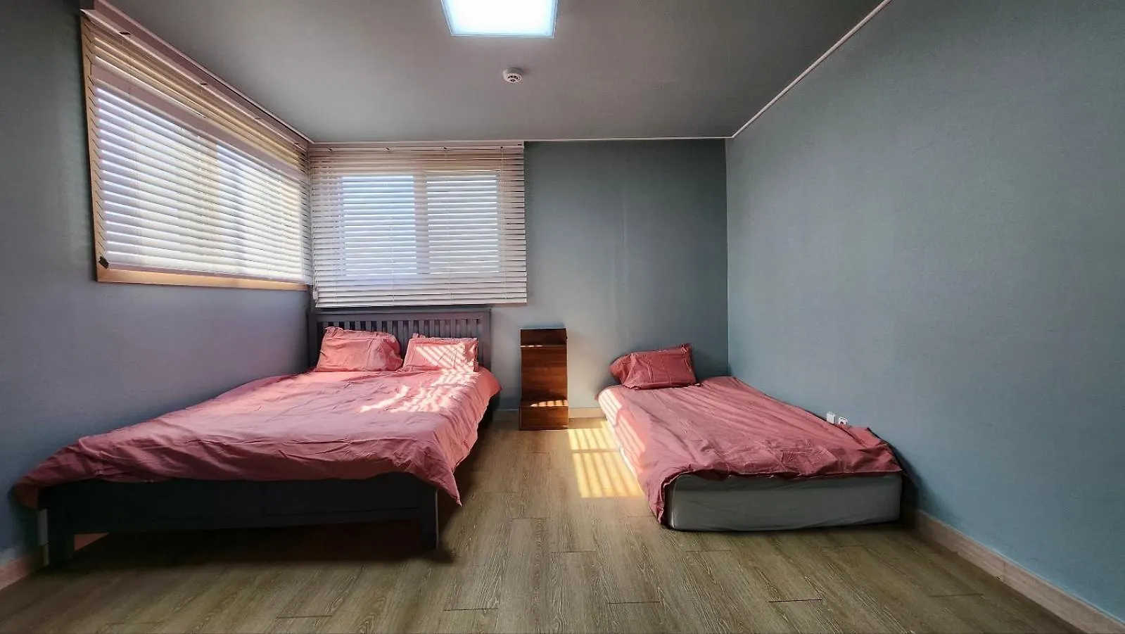 A Bridge House 1-C Hotel Incheon Guest house