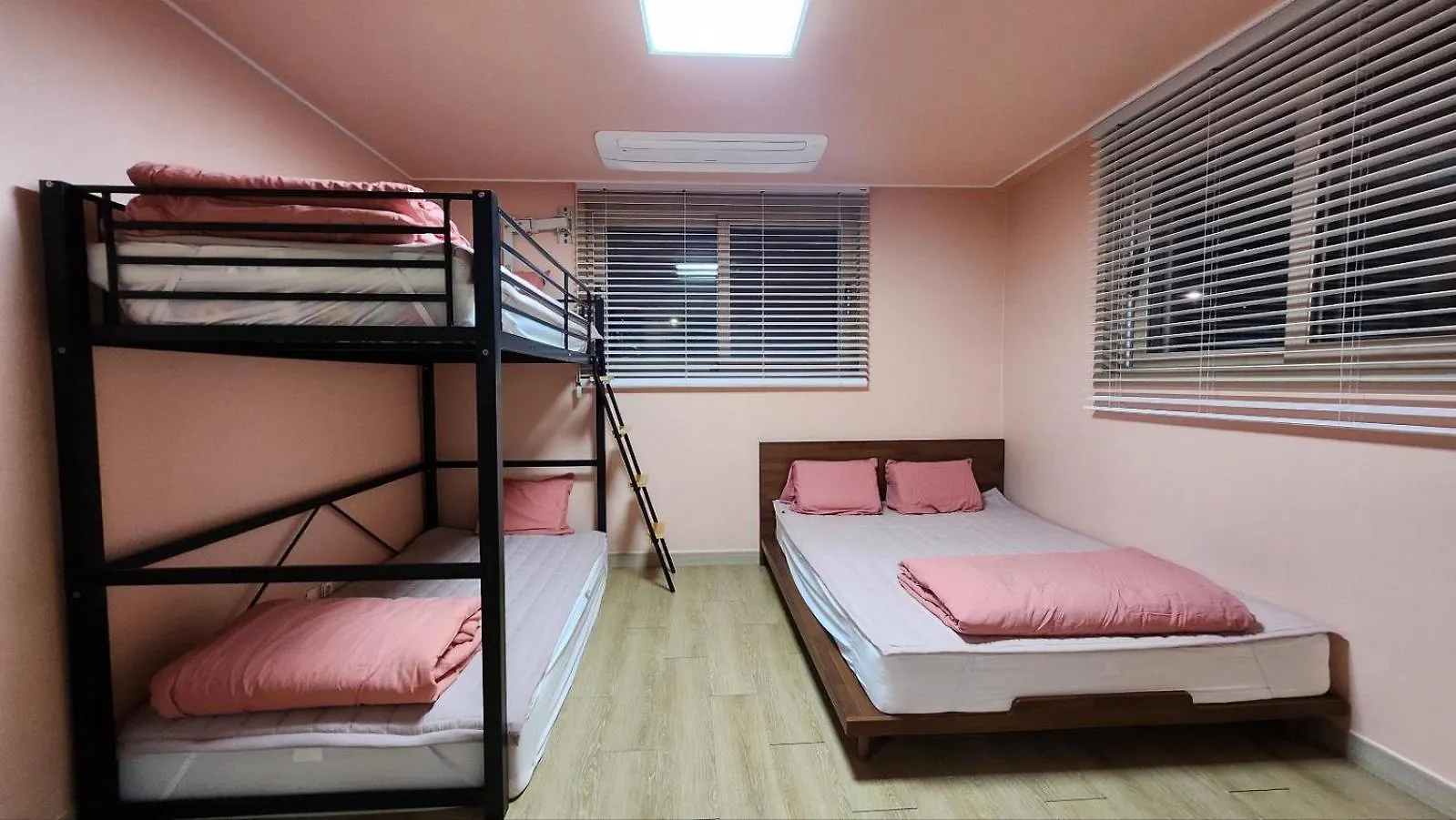 A Bridge House 1-C Hotel Incheon