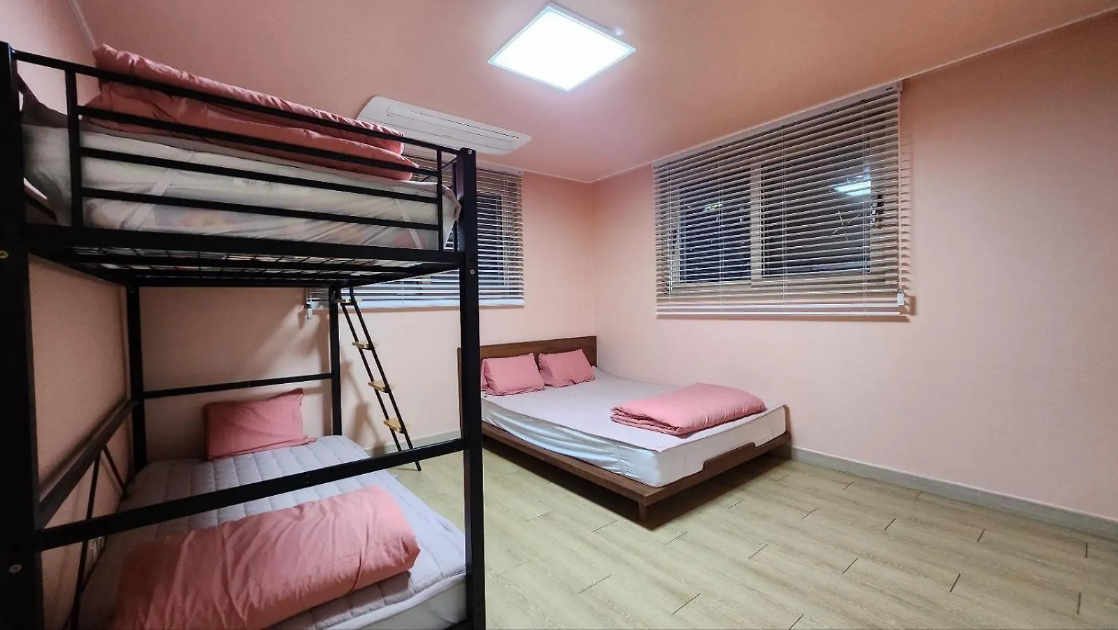 A Bridge House 1C Hotel Incheon 4*,